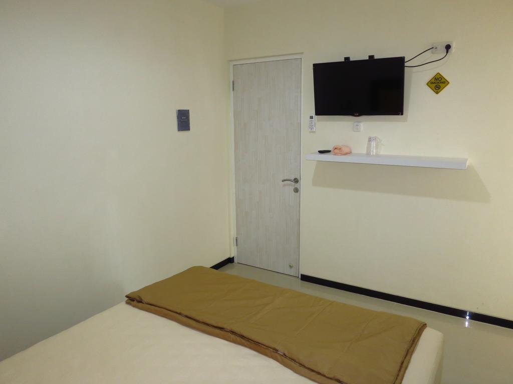 Budget Guest House Tunas Mandiri Jaya Malang Extérieur photo